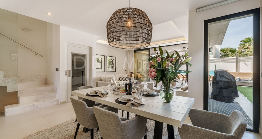 Moderne tomannsbolig nær Puerto Banús
