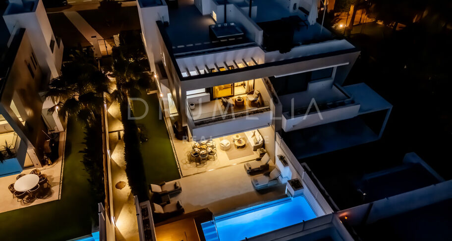 Moderne tomannsbolig nær Puerto Banús