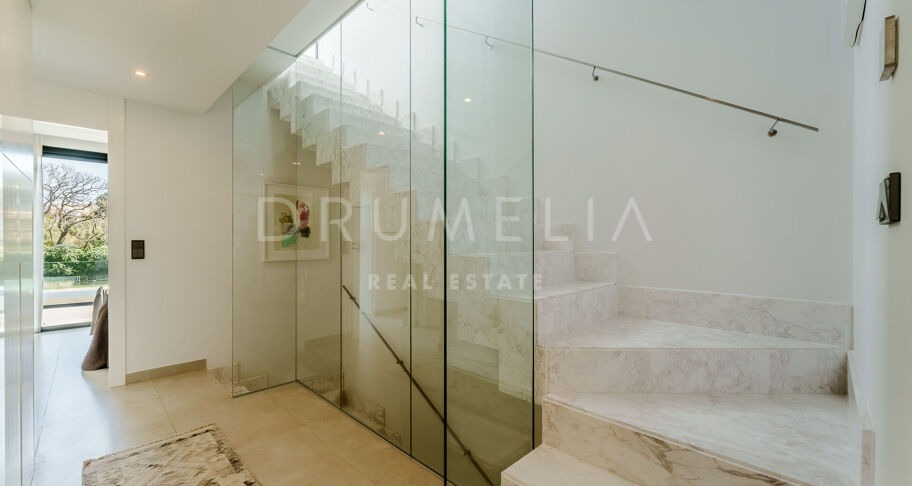Moderne tomannsbolig nær Puerto Banús