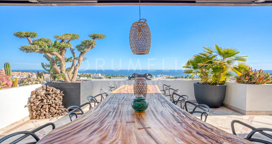 Impresionante Ático Dúplex Orientado al Sur en Monte Paraíso Country Club, Marbella