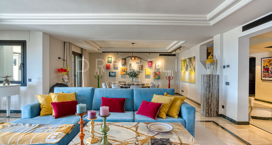 Impresionante Ático Dúplex Orientado al Sur en Monte Paraíso Country Club, Marbella