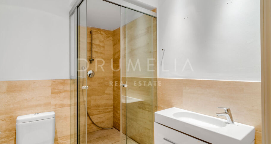 Elegante Luxe Villa met Tropische Tuinen in Lomas de Magna Marbella
