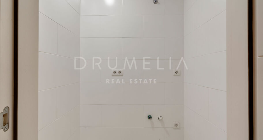 Elegante Luxe Villa met Tropische Tuinen in Lomas de Magna Marbella