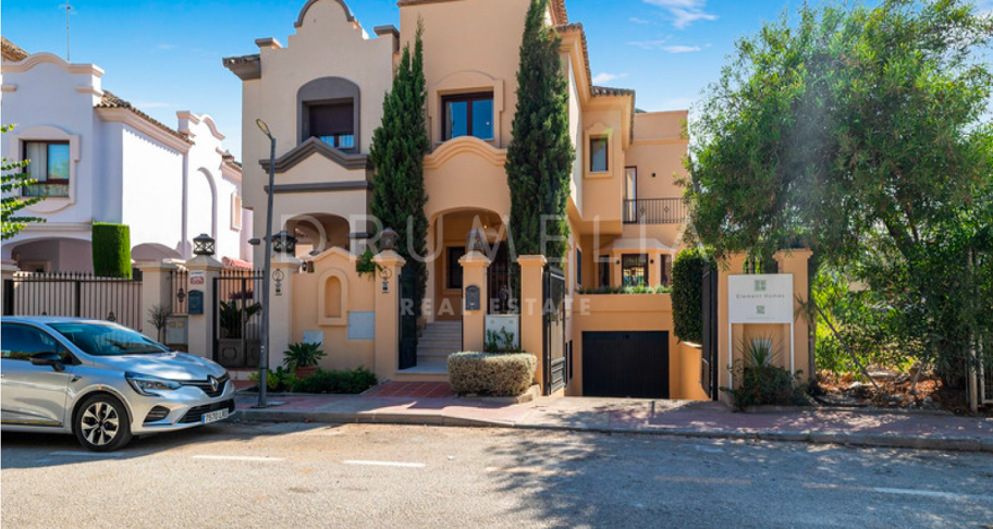 Volledig gerenoveerde luxe villa in Alzambra, Nueva Andalucia, Marbella