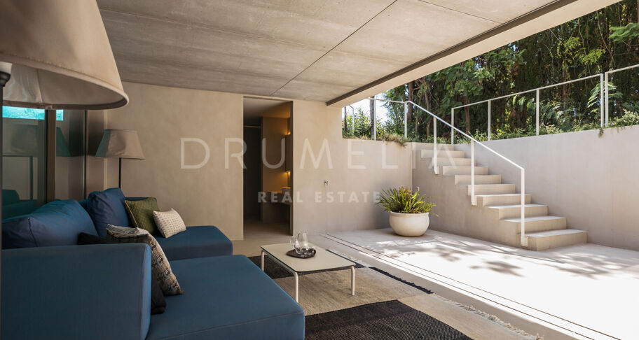 VILLA SERENA - Luxury home with magnificent sea views in La Zagaleta, Benahavis