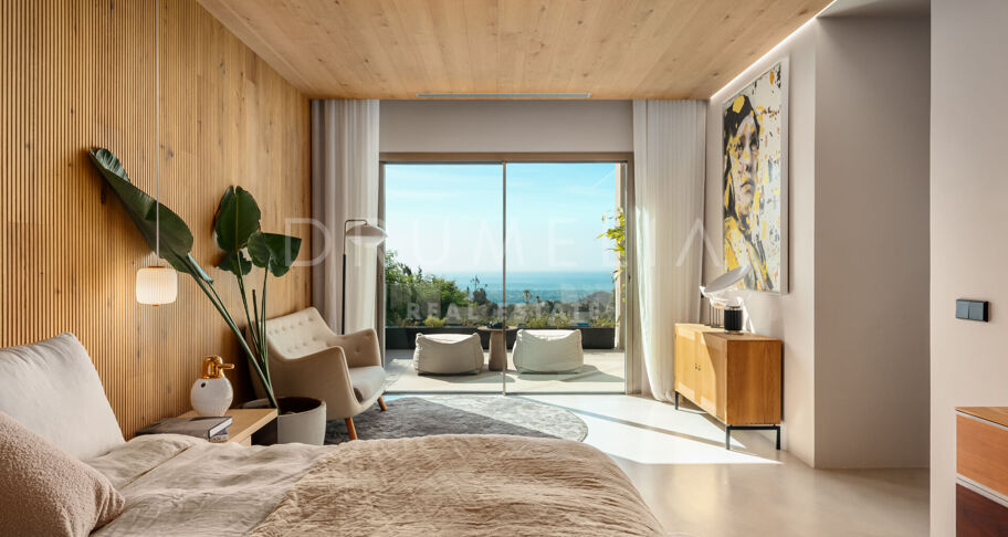 VILLA SERENA - Luxury home with magnificent sea views in La Zagaleta, Benahavis