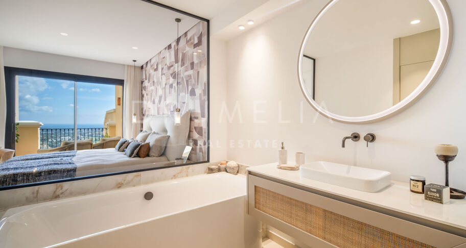 Erleben Sie unvergleichliche Eleganz in diesem luxuriösen Penthouse mit 3 Schlafzimmern in Buenavista, La Quinta