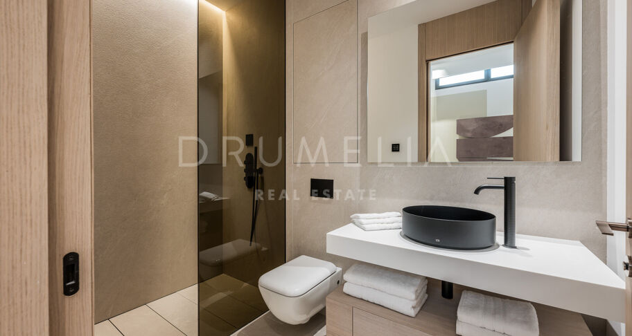 Villa de luxe contemporaine sur la Golden Mile de Marbella