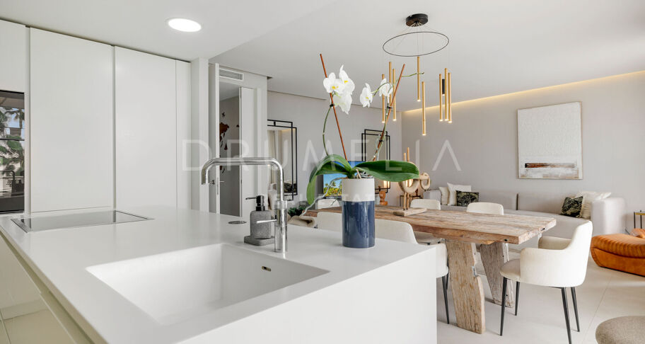Apartament Przy Plaży w The Edge, Estepona