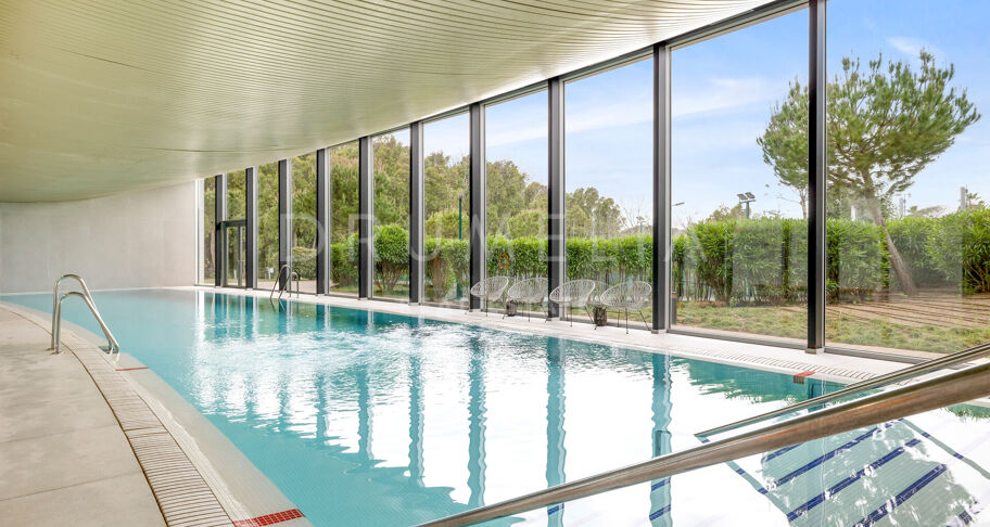 Apartament Przy Plaży w The Edge, Estepona