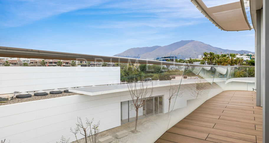 Apartament Przy Plaży w The Edge, Estepona