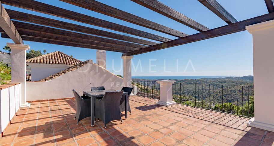 Andaluzyjska willa w Monte Mayor, Benahavís z panoramicznym widokiem na morze