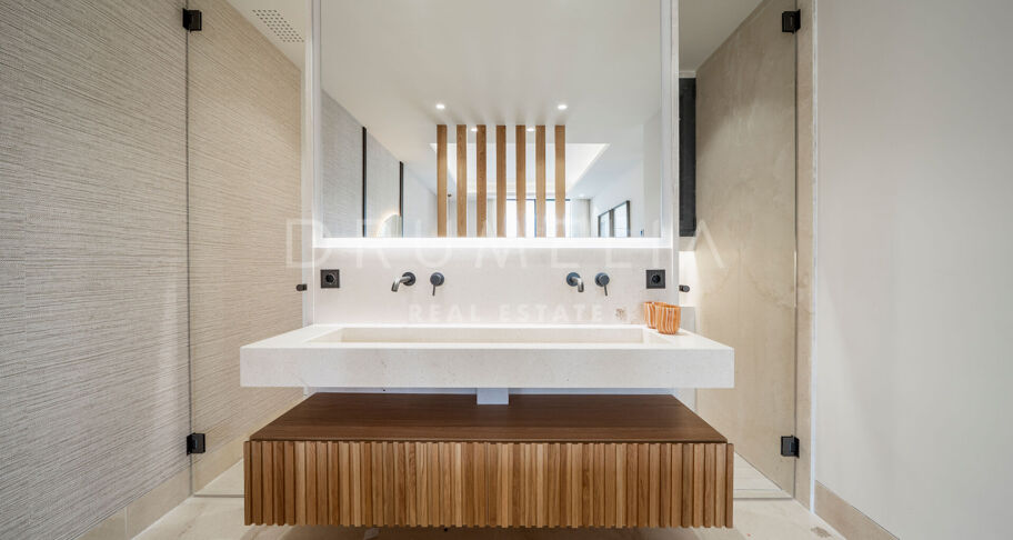 Premium Duplex Penthouse in een Exclusieve Nieuwbouwontwikkeling in Aloha, Marbella