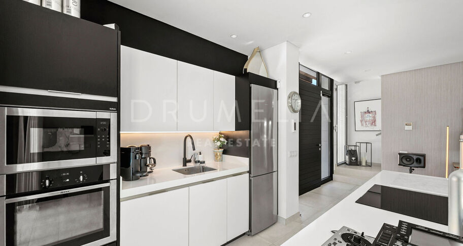 Villa Moderne dans un Environnement Privé La Arboleda, Estepona Est