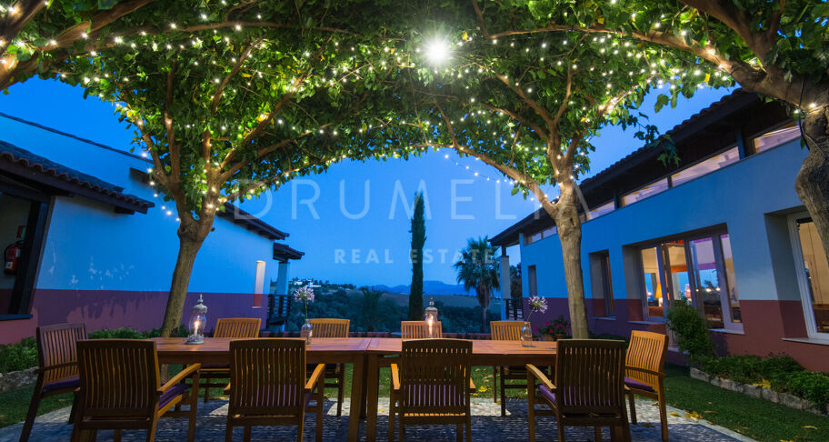 Domaine Rural avec 8 Chambres en Suite et Vues Panoramiques à Ronda, Málaga