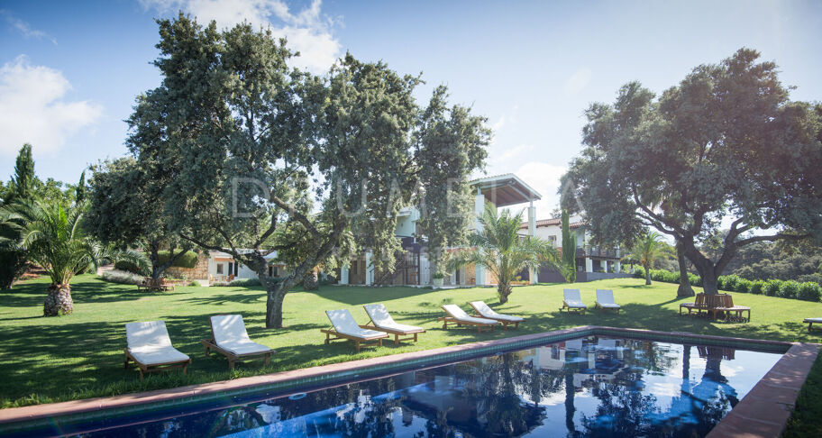 Domaine Rural avec 8 Chambres en Suite et Vues Panoramiques à Ronda, Málaga
