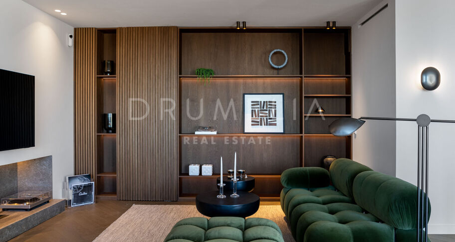 Renoverad Duplex-Penthouse i La Cerquilla, Nueva Andalucía med Panoramautsikt