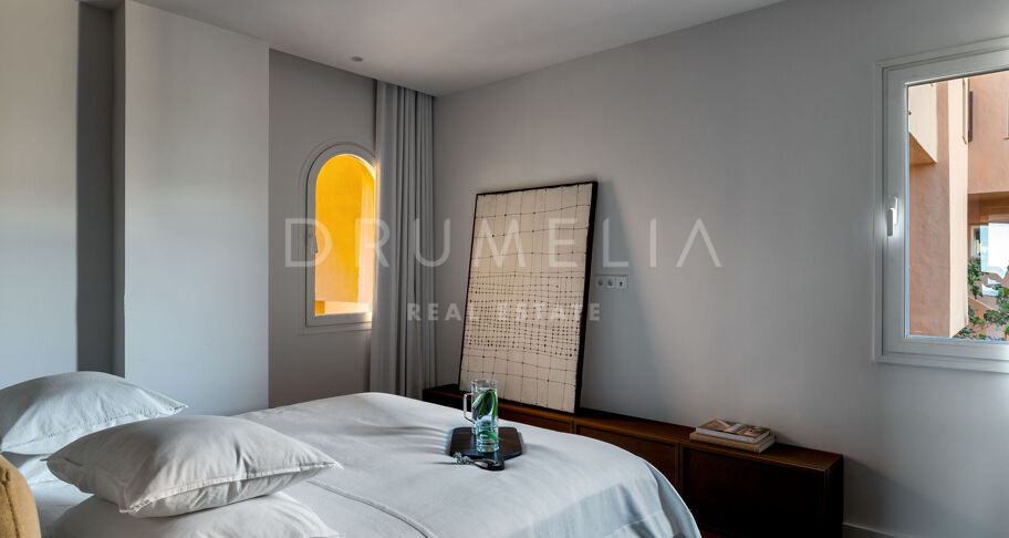 Renoverad Duplex-Penthouse i La Cerquilla, Nueva Andalucía med Panoramautsikt