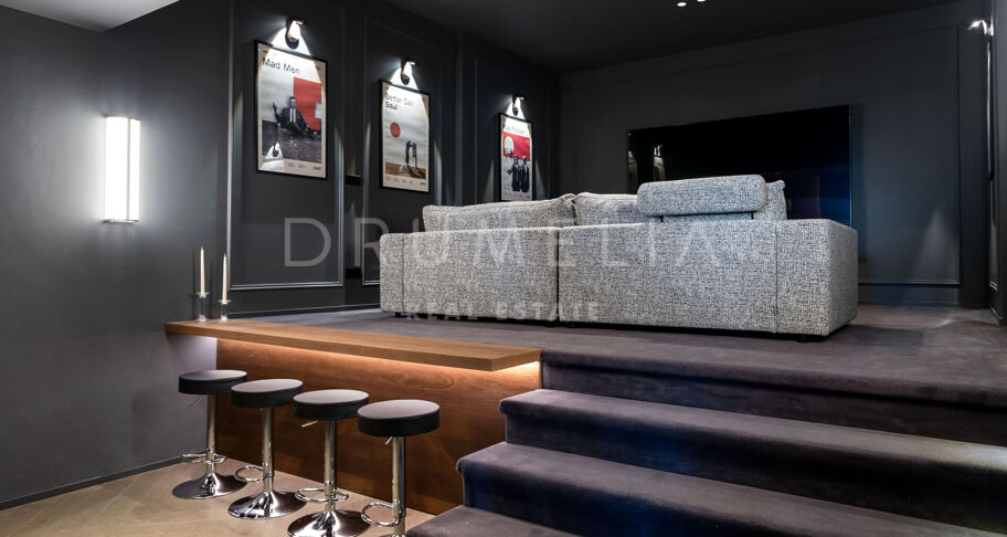 Renoverad Duplex-Penthouse i La Cerquilla, Nueva Andalucía med Panoramautsikt