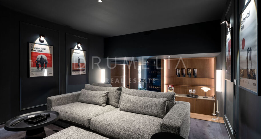 Renoverad Duplex-Penthouse i La Cerquilla, Nueva Andalucía med Panoramautsikt