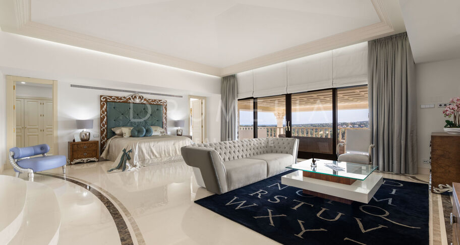 Storslått Eiendom med Panoramautsikt i Sotogrande Alto