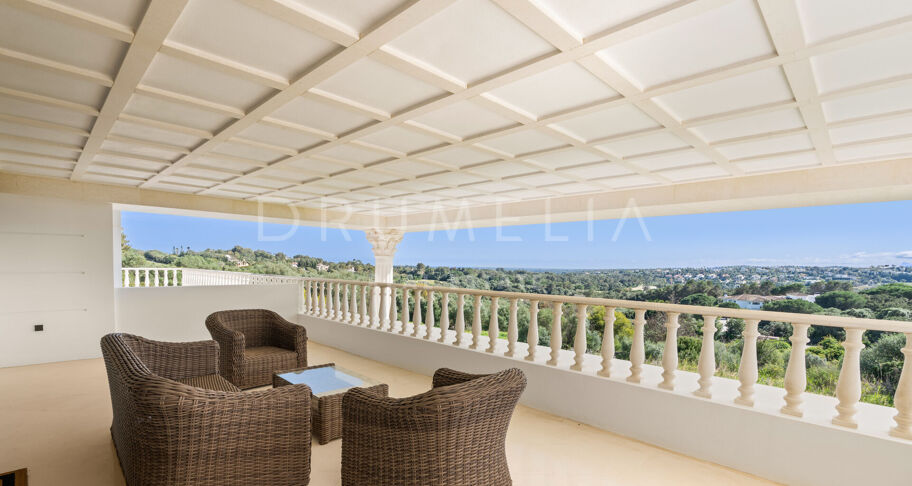 Storslått Eiendom med Panoramautsikt i Sotogrande Alto