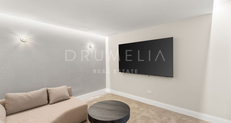 Private villa in an exclusive community in Los Arqueros, Benahavís