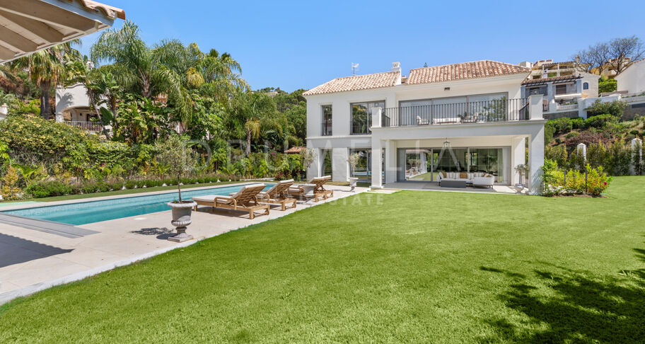 Private villa in an exclusive community in Los Arqueros, Benahavís