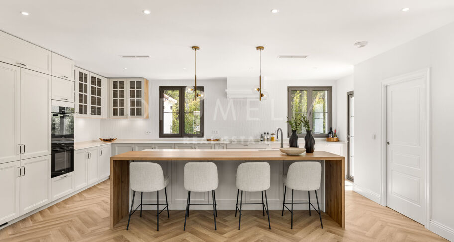 Private villa in an exclusive community in Los Arqueros, Benahavís