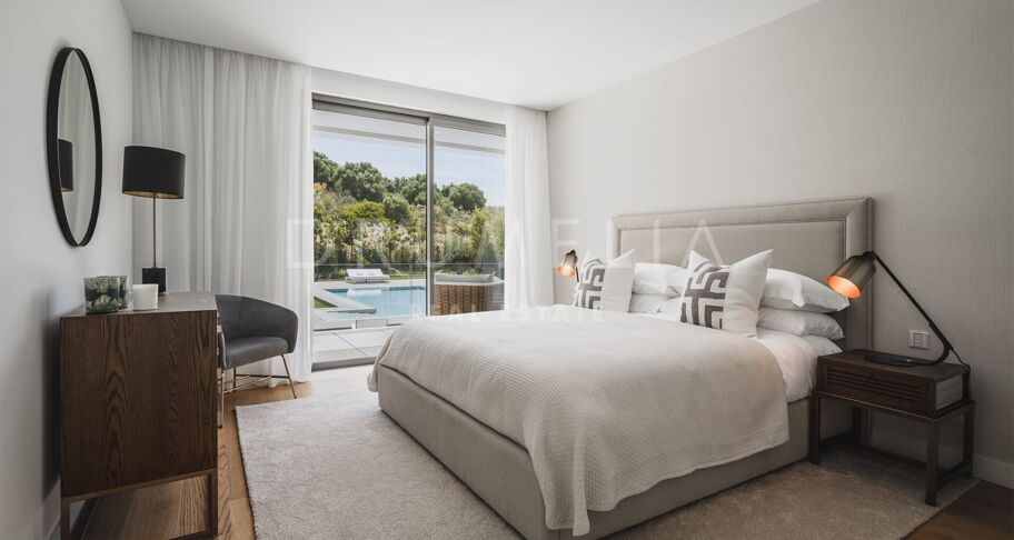 Moderne, zeitgenössische Villa in El Paraiso