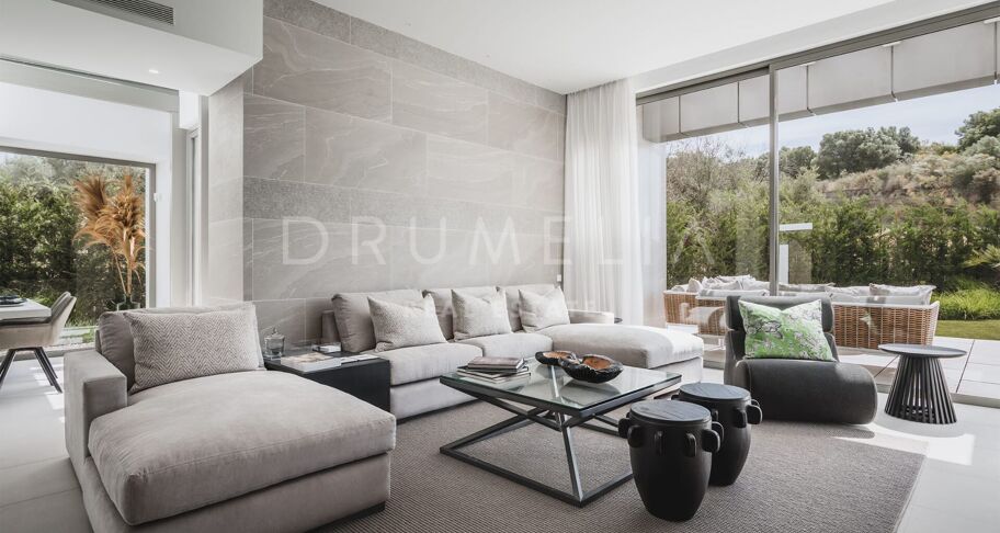 Moderne, zeitgenössische Villa in El Paraiso