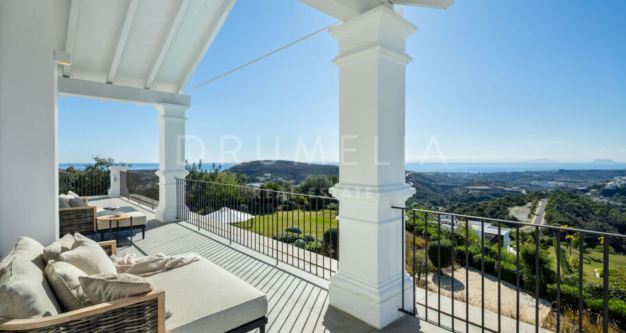 Zeitgenössische Villa mit Meerblick im Marbella Club Golf Resort