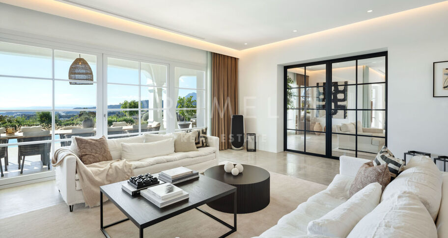 Zeitgenössische Villa mit Meerblick im Marbella Club Golf Resort