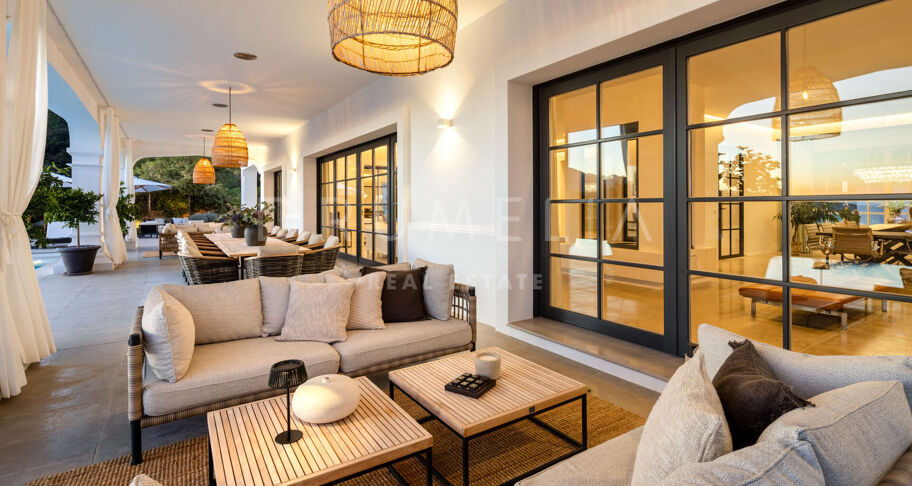Zeitgenössische Villa mit Meerblick im Marbella Club Golf Resort