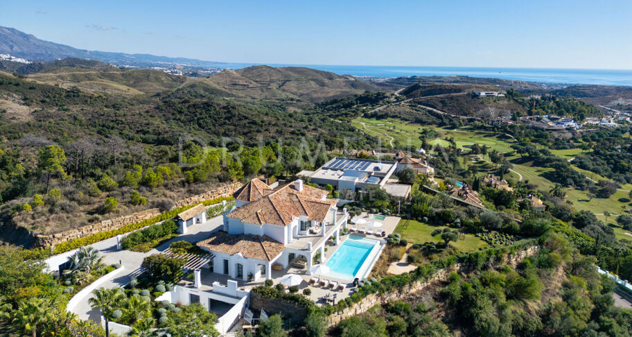 Zeitgenössische Villa mit Meerblick im Marbella Club Golf Resort