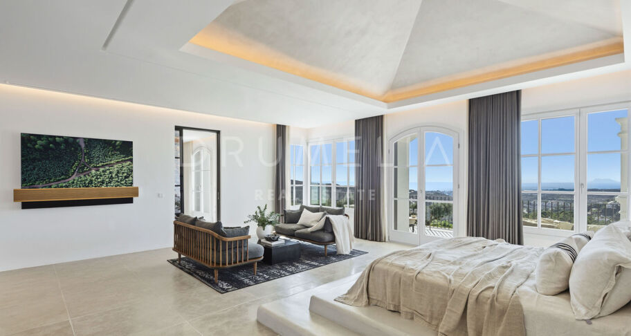 Zeitgenössische Villa mit Meerblick im Marbella Club Golf Resort