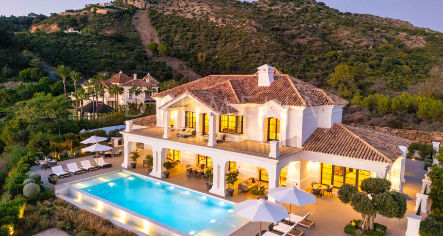 Zeitgenössische Villa mit Meerblick im Marbella Club Golf Resort