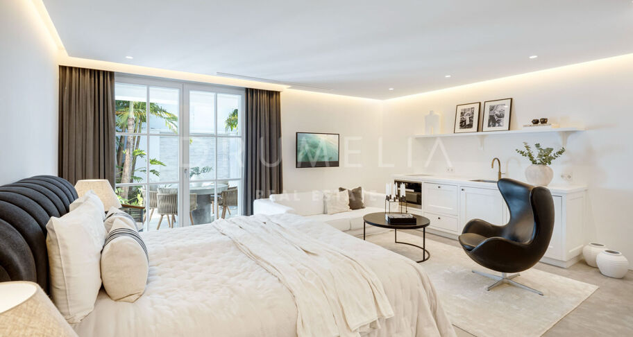 Zeitgenössische Villa mit Meerblick im Marbella Club Golf Resort