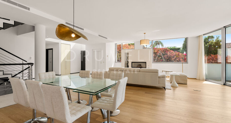 Modern Semi-Detached Luxurious House with Lovely Views, Sierra Blanca, Marbella Golden Mile