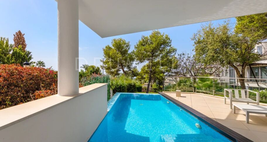 Modern Semi-Detached Luxurious House with Lovely Views, Sierra Blanca, Marbella Golden Mile
