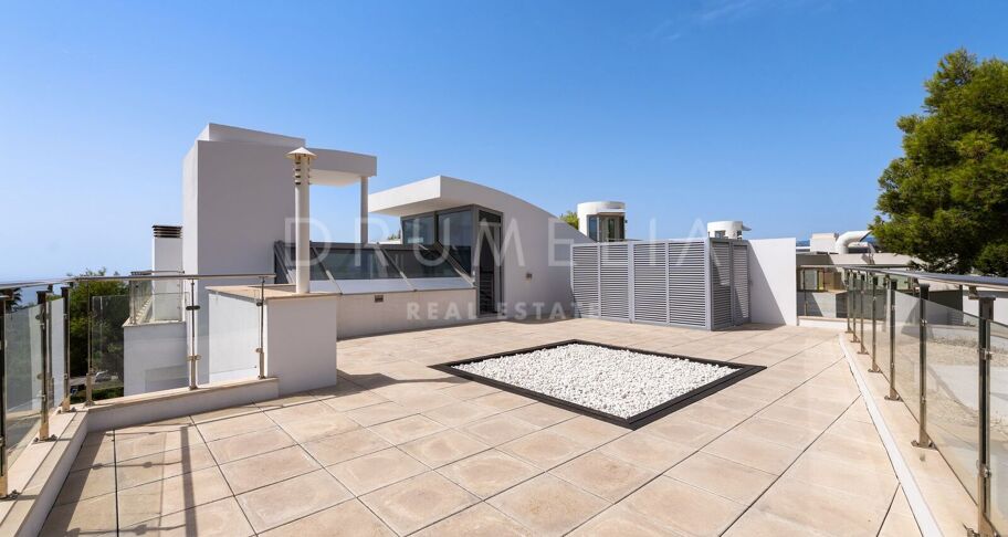 Modern Semi-Detached Luxurious House with Lovely Views, Sierra Blanca, Marbella Golden Mile