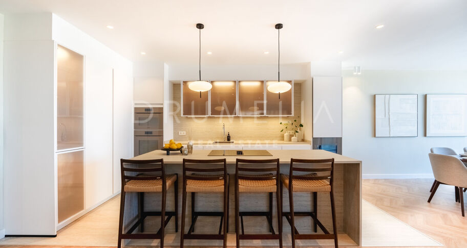 Luxuriös renoviertes Reihenhaus mit 5 Schlafzimmern in Altos de Salamanca, Goldene Meile