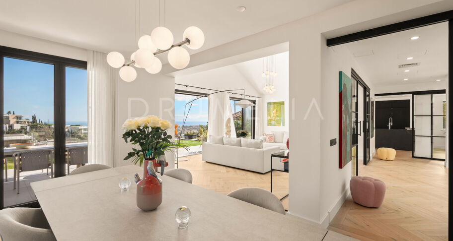 Villa Amra – całkowicie odnowiona luksusowa willa z panoramicznym widokiem na morze i góry w Monte Halcones, Benahavís