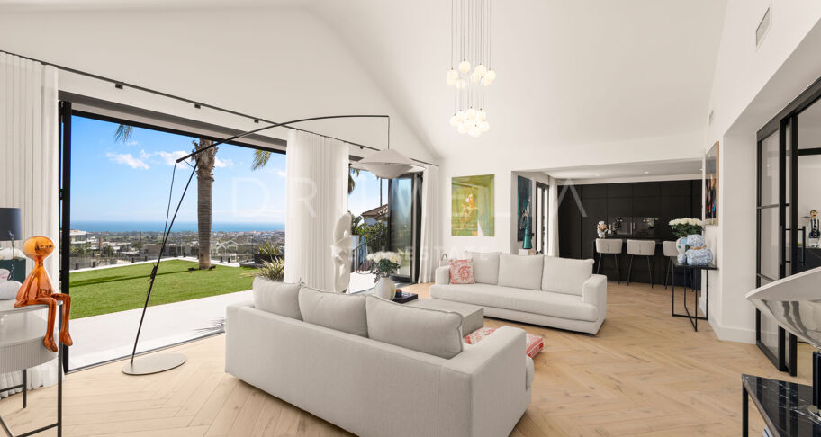 Villa Amra – całkowicie odnowiona luksusowa willa z panoramicznym widokiem na morze i góry w Monte Halcones, Benahavís
