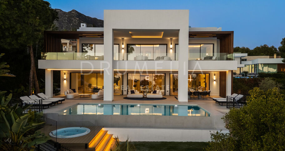 Villa George - Zeitgenössische Villa mit Meerblick in Sierra Blanca, Marbella