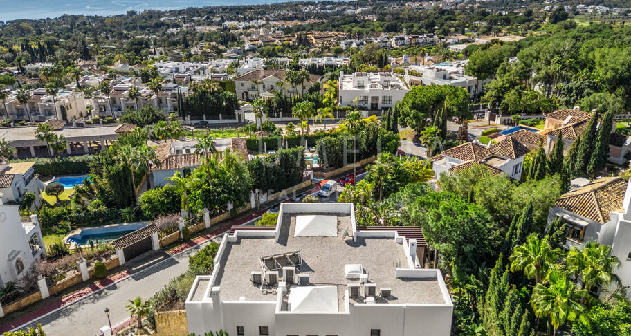 Villa George - Zeitgenössische Villa mit Meerblick in Sierra Blanca, Marbella