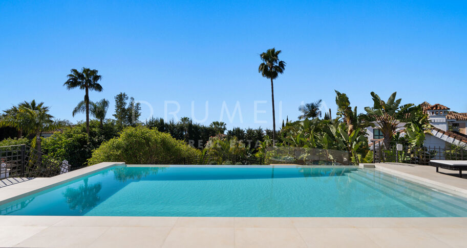 Villa George - Zeitgenössische Villa mit Meerblick in Sierra Blanca, Marbella