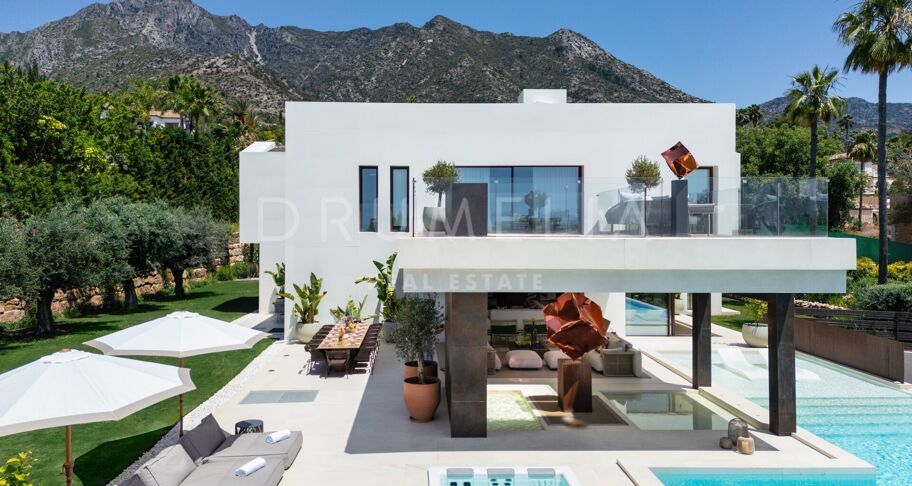 Hedendaagse luxe villa met uitzicht op zee in Sierra Blanca, Marbella