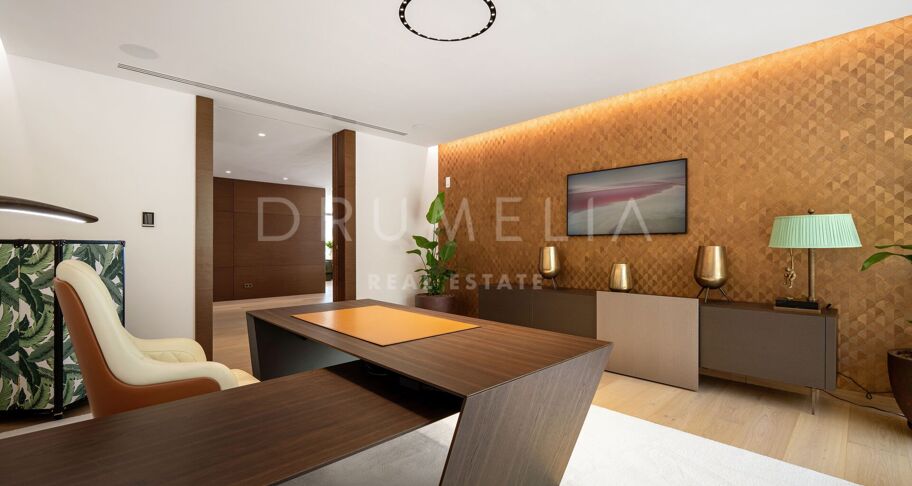 Hedendaagse luxe villa met uitzicht op zee in Sierra Blanca, Marbella