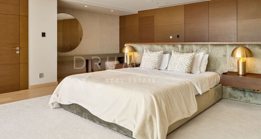 Hedendaagse luxe villa met uitzicht op zee in Sierra Blanca, Marbella